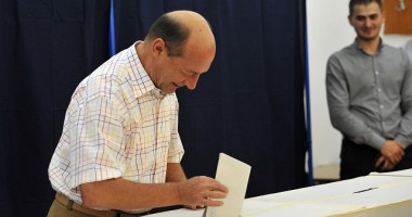 Stire din Politică-Administrație : Traian Băsescu: "Am votat pentru continuitate în drumul spre Vest"