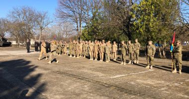 GALERIE FOTO / Momente emoționante la Constanța. Militarii români din Afganistan s-au întors acasă - 2