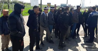 Stire din Eveniment : Cetățeni bulgari reținuți pentru trafic de migranți