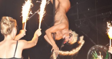 Dansatoarea sexy de la "Românii au talent" face show-uri XXX în cluburi  (FOTO + VIDEO) - 5