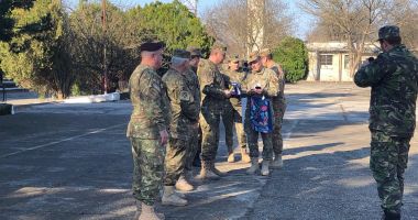 GALERIE FOTO / Momente emoționante la Constanța. Militarii români din Afganistan s-au întors acasă - 3