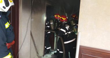 Stire din Eveniment : Incendiu într-un hotel din Mamaia!