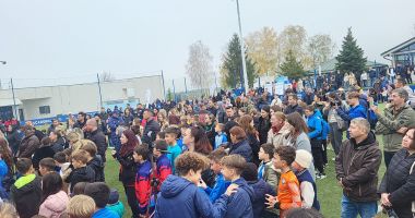 Autorul îndrăgit de copii, Alec Blenche, lansează cartea "Jurnalul unui fotbalis de buzunar" - 2