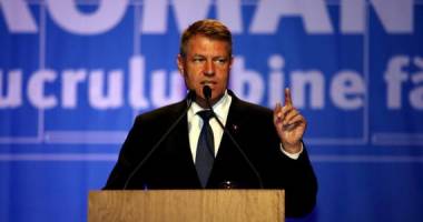 Stire din Politică-Administrație : "Liderul tăcut al României s-a angajat să lupte împotriva corupției"