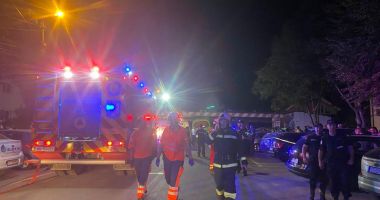 ALERTĂ LA NĂVODARI! Un autocar cu 40 de pasageri a lovit limitatorul de înălțime - 3