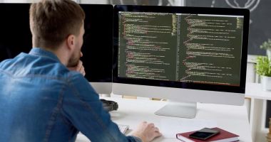Stire din Economie : 55% din întreprinderile UE duc lipsă de specialiști IT