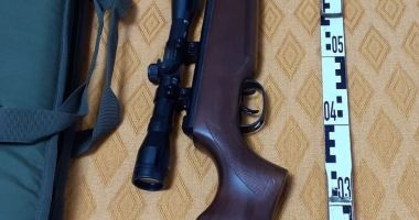 GALERIE FOTO-VIDEO / Zeci de percheziții, pentru indisponibilizarea unor arme introduse ilegal în țară - 3