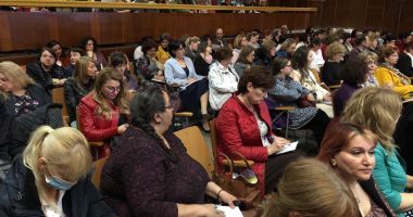 UPDATE - Soarta învățământului, dezbătută la Constanța, în aceste momente