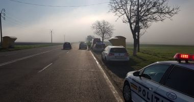 ACCIDENT LA CONSTANȚA! A lovit un om aflat în stație, după care s-a izbit în copac! - 2