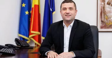 Stire din Actualitate : Radu Miruță, propus pentru postul de ministru al Apărării. Cine îi ia locul la ministerul Economiei