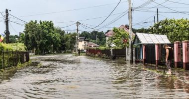 Cod portocaliu de viituri pentru râuri din opt judeţe