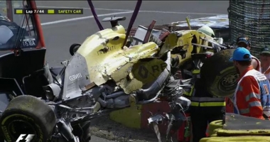ACCIDENT TERIBIL / IMPACT NIMICITOR, DUPĂ CE A PIERDUT CONTROLUL