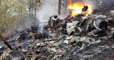 Stire din Actualitate : TRAGEDIE AVIATICĂ! NICIUN SUPRAVIEȚUITOR, DUPĂ CE UN AVION S-A PRĂBUȘIT