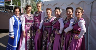 FOTO. Patru zile de muzică, distracţie şi mâncare bună. „Festivalul Tradițiilor și Gastronomiei Pescărești s-a încheiat și cu decizii” - 2