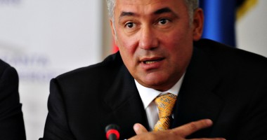Stire din Politică-Administrație : Adriean VIDEANU, URMĂRIT PENAL