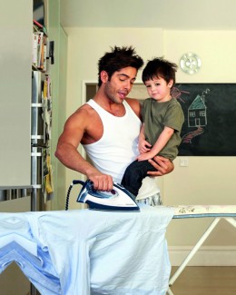 Stire din Diverse : Cum să alegi corect fierul de călcat