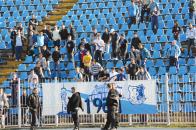 Stire din Sport : Suporterii Farului, rupți cu bătaia la Baia
