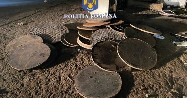 Doi bărbați din Constanța au fost reținuți pentru că au furat zeci de capace de canalizare - 2