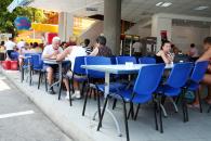 Stire din Diverse : Patronii teraselor au inventat oferte care să atragă turiștii