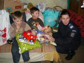 Stire din Social : A venit Iepurașul la Petronica și Ionuț