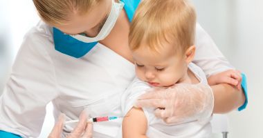 Universitatea Oxford va testa răspunsul la vaccinul anti-COVID19 în rândul copiilor