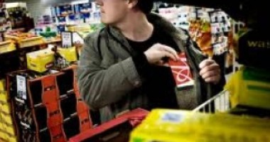 Stire din Eveniment : Furt dintr-un hipermarket din Constanța