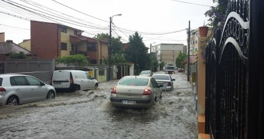 Galerie FOTO. Prăpăd la Constanța! Gospodării și canalizări inundate. Echipele RAJA, în acțiune - 3
