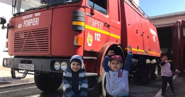 GALERIE FOTO / Micuții de la Grădinița 37, pompieri pentru o zi - 10