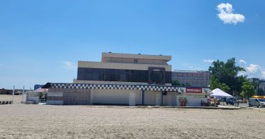 Afaceri estivale pe litoral! Cine câştigă şi cine pierde în "deşertul" din Mamaia - 6