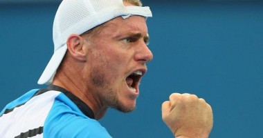 Stire din Sport Internațional : Lleyton Hewitt a reușit a 600-a victorie în circuitul ATP