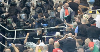 Stire din Sport : 50 de dosare penale pentru unguri, după haosul din București