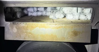 Stire din Eveniment : Lovitură pentru piața neagră. Sute de produse contrafăcute, confiscate în Constanța