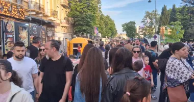 Mii de oameni au luat cu asalt centrul Constanței! Orașul a prins din nou viață - 5