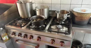 Stire din Social : "Comandamentul de iarnă" al ANPC. Au fost verificate peste 300 de pensiuni și restaurante