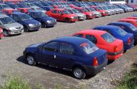 Dacia, cea mai mare creștere pe o piață în scădere