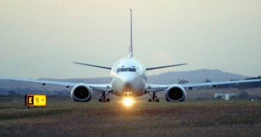 Stire din Actualitate : Bărbatul care voia să deturneze un avion spre Soci, anchetat pentru tentativă de act terorist
