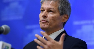 Stire din Politică-Administrație : Cioloș: E foarte important ca politica partinică să iasă din școli