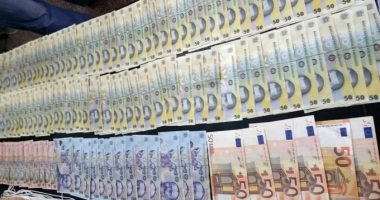 Stire din Eveniment : 33 pensii, găsite și returnate de un polițist. Poștașul pierduse punga cu bani