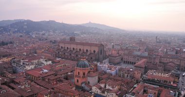 Stire din Eveniment : ATENȚIONARE DE CĂLĂTORIE PENTRU ROMÂNII CARE CĂLĂTORESC ÎN ITALIA!
