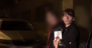 Stire din Eveniment : Tatăl fetei ucise la metrou: "Nu pot da vina nici pe femeia care a împins-o, am înțeles că era bolnavă psihic. Este vina autorităților"