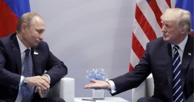 Donald Trump și Vladimir Putin au pus lumea la cale într-o lungă discuție telefonică