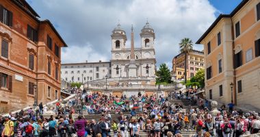 Stire din Social : Vești proaste pentru românii care își fac vacanțele în Italia. Devine o destinație tot mai scumpă