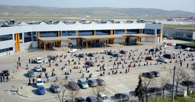 Stire din Eveniment : Haos pe Aeroportul din Cluj-Napoca. Un pilot a leșinat înainte de aterizare