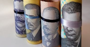 Stire din Economie : Agenţiile de rating nu văd cu ochi buni noua Lege a pensiilor. Pune presiune pe ratingul de țară