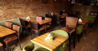 Stire din Economie : Guvernul ar fi decis ca TVA-ul pentru sectorul HoReCa să rămână la 11%