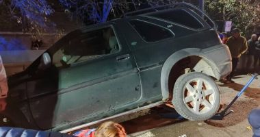 Un bărbat a murit strivit de Land Roverul său, în fața casei. A vrut să-l oprească cu mâinile - 2