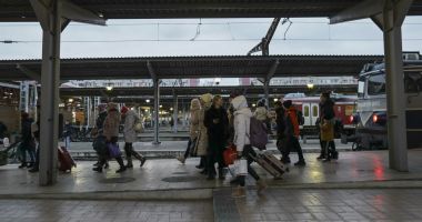Stire din Social : Tot mai mulți români aleg să nu meargă cu trenul. Numărul pasagerilor a scăzut anul trecut