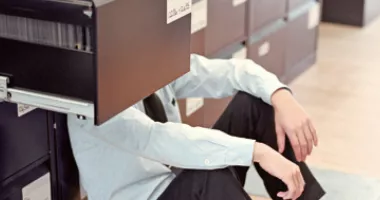 Stire din Social : Numărul bugetarilor a scăzut cu aproape 32.000 în 2025. De unde s-au tăiat cele mai multe posturi