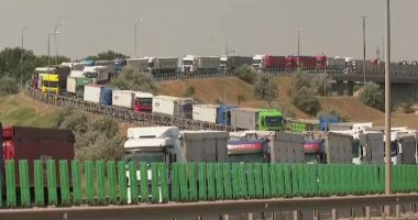 Vălean: Nu sunt la curent cu existenţa unor lucrări de întreţinere a drumurilor afectate de camioanele ucrainiene în România