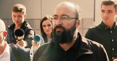 Stire din Eveniment : Fostul preot Visarion Alexa a fost condamnat definitiv cu suspendare pentru agresiune sexuală